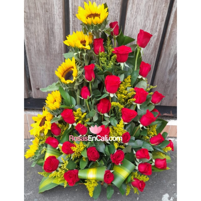 Arreglo de rosas y girasoles en cali