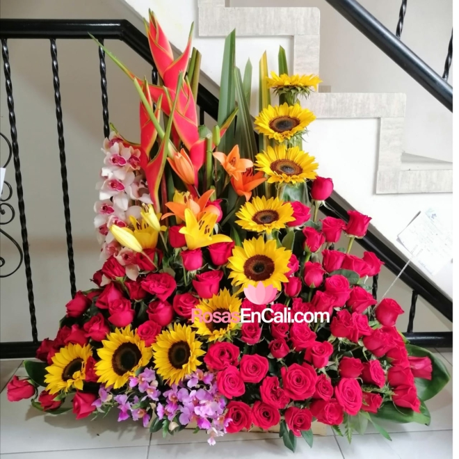 Arreglo imponente flor surtida en cali