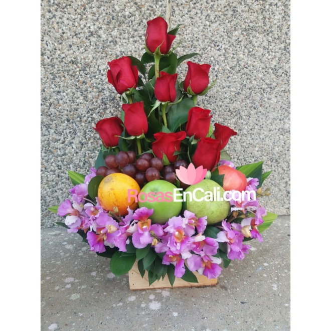 Rosas y frutas