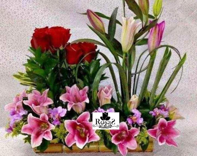 Diseño lirios Floristerias en Cali