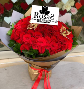 Arreglo floral rojo en Cali